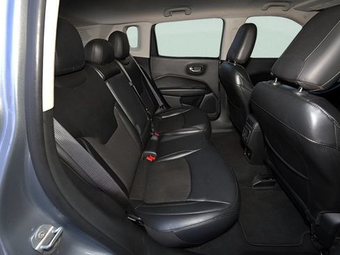 Used 2021 Jeep Compass Latitude FWD image 14