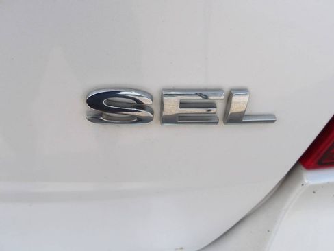 Used 2011 Ford Edge SEL w/ 201A Rapid Spec Order Code FWD image 38