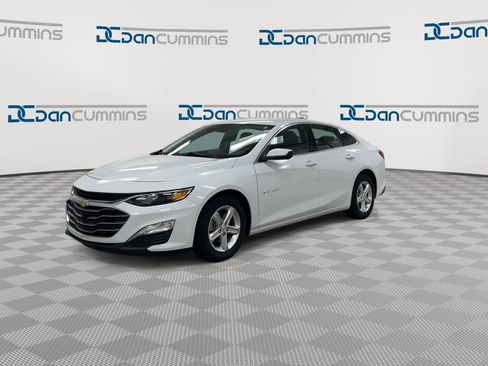 Used 2022 Chevrolet Malibu LS w/ Driver Confidence Package II FWD image 4