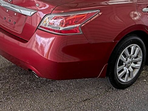 Used 2015 Nissan Altima 2.5 S w/ Power Driver Seat Package FWD image 14