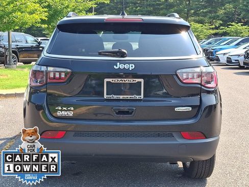 Used 2023 Jeep Compass Latitude AWD/4WD image 5