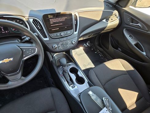 Used 2025 Chevrolet Malibu LT FWD image 21