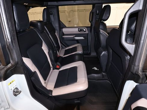 Certified 2023 Ford Bronco Wildtrak image 18