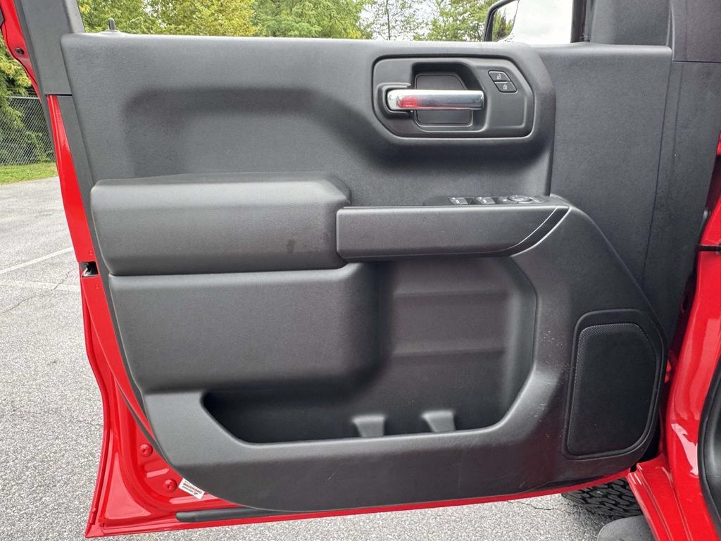 Used 2022 Chevrolet Silverado 1500 Custom w/ LPO, Dark Essentials Package AWD/4WD image 26