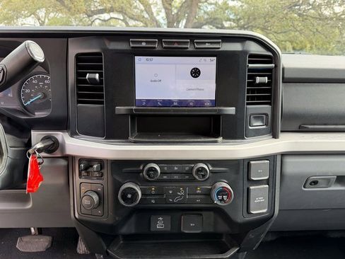 Used 2024 Ford F250 XLT image 14