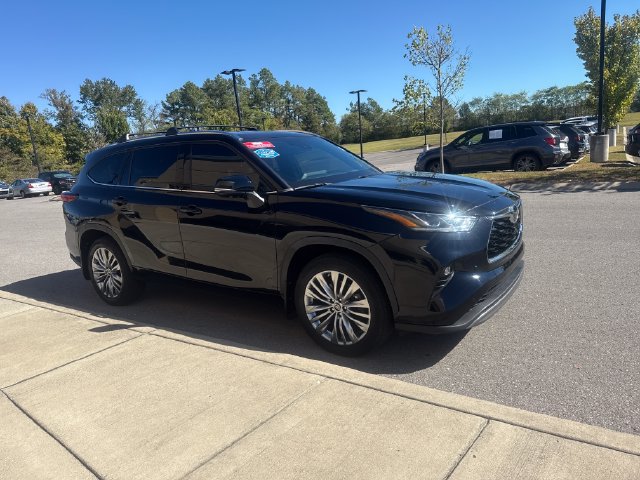 Used 2023 Toyota Highlander Platinum AWD/4WD image 6