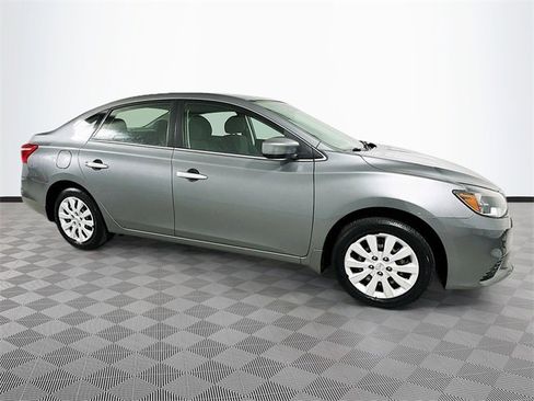 Used 2017 Nissan Sentra S image 8