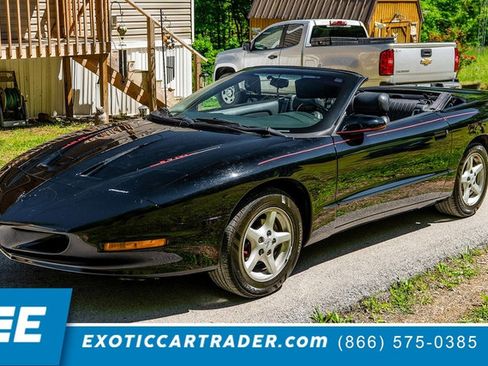 Used 1995 Pontiac Firebird Formula RWD image 1
