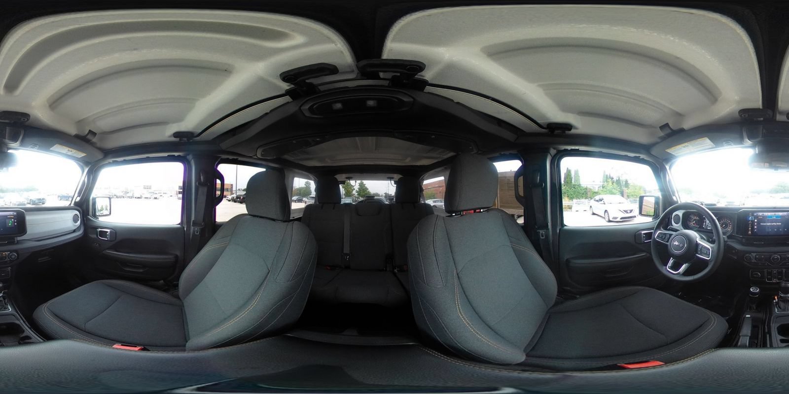 Used 2025 Jeep Wrangler Unlimited Sahara AWD/4WD image 39
