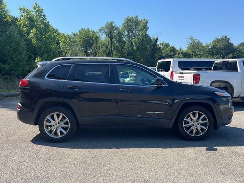 Used 2016 Jeep Cherokee Limited AWD/4WD image 6