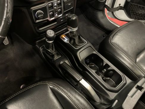 Used 2019 Jeep Wrangler Unlimited Sahara w/ Dual Top Group image 38