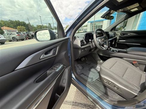 New 2026 Chevrolet Traverse LT w/ LPO, Floor Liner Package image 10