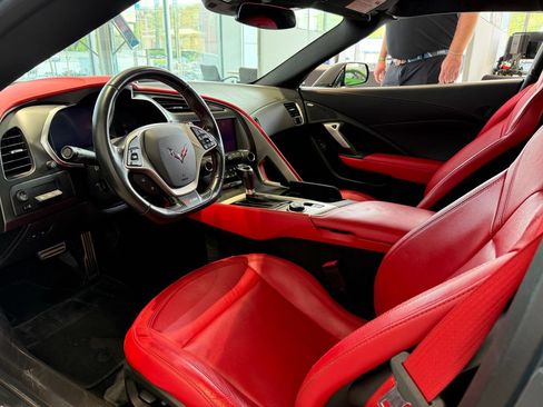 Used 2019 Chevrolet Corvette Z06 RWD image 3