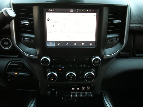 Used 2022 RAM 2500 Laramie AWD/4WD image 28