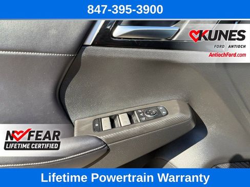 Used 2024 Mitsubishi Outlander SE image 31