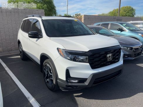 Used 2023 Honda Passport Elite image 5