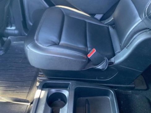 Used 2021 Ford Explorer XLT w/ Equipment Group 202A image 33