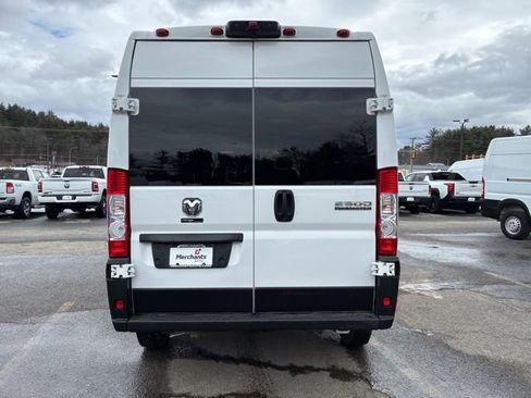 Used 2023 RAM ProMaster 2500 FWD image 4