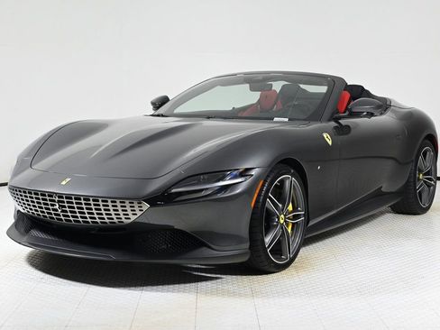 Used 2024 Ferrari Roma Spider image 6