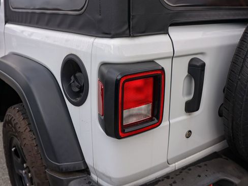 Used 2021 Jeep Wrangler Unlimited Sport image 7