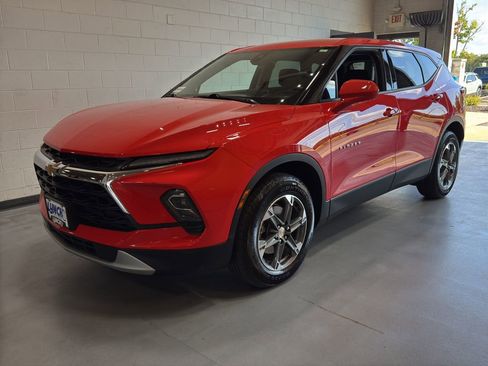 Used 2025 Chevrolet Blazer LT image 39