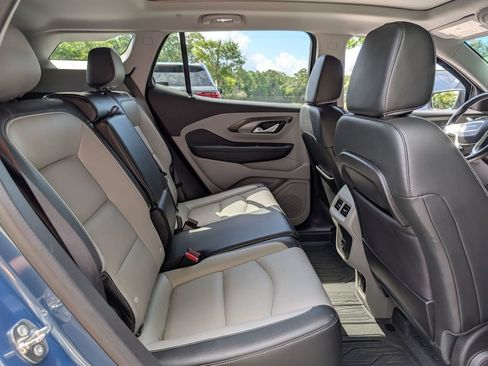 Used 2024 GMC Terrain SLT w/ LPO, Floor Liner Package AWD/4WD image 30