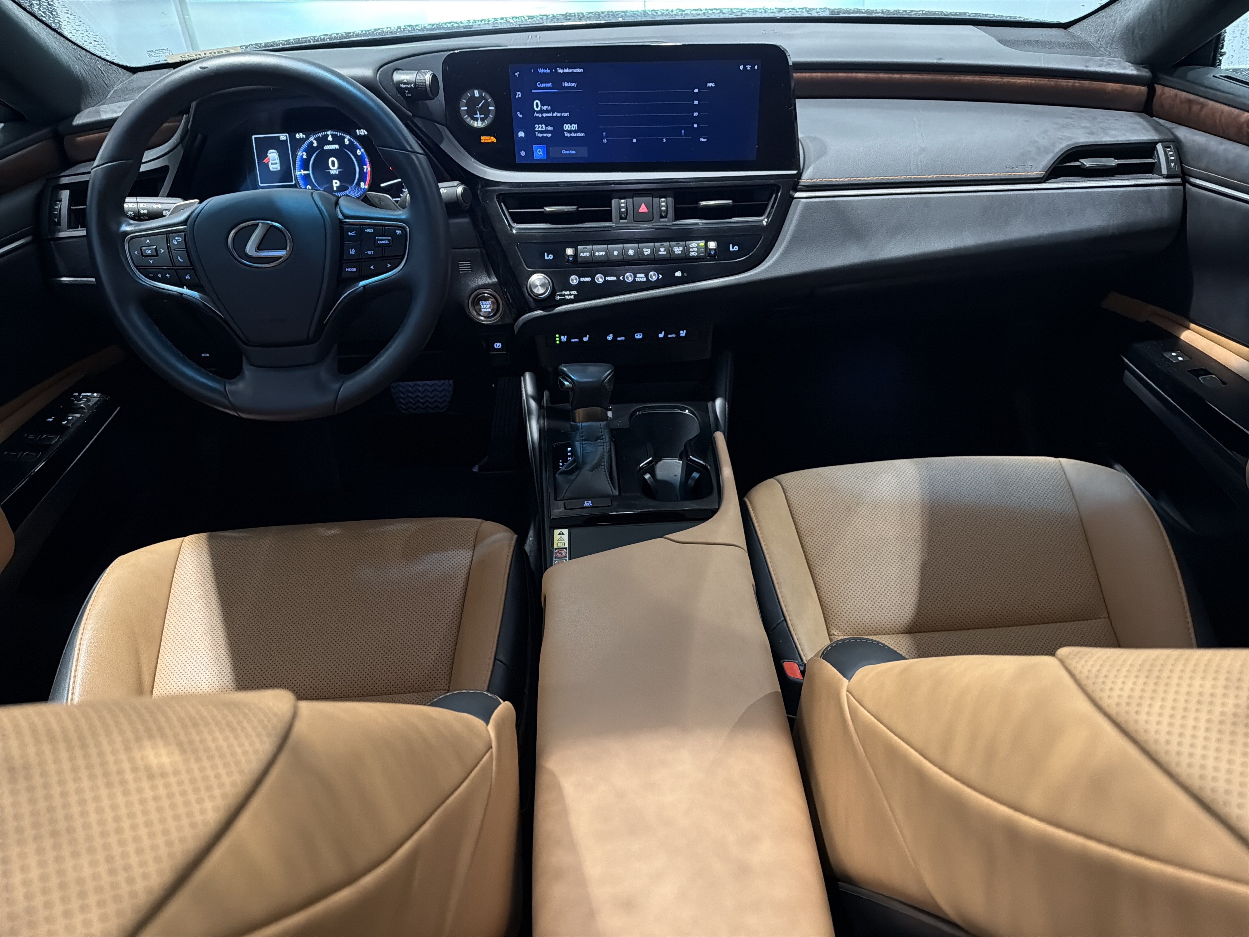 Used 2025 Lexus ES 350 w/ Premium Package FWD image 32