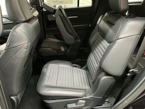 New 2026 Ford Explorer ST-Line w/ ST-Line Street Pack image 14