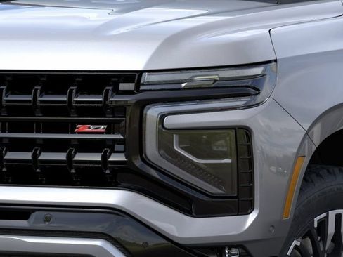 New 2026 Chevrolet Suburban Z71 w/ Comfort Package AWD/4WD image 10