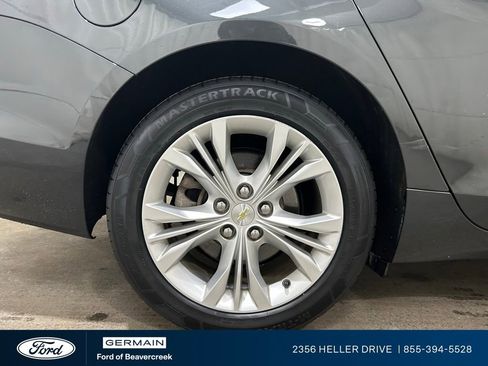 Used 2015 Chevrolet Impala LT w/ Convenience Package image 10