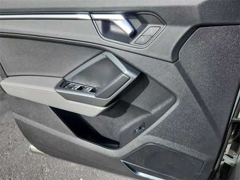 Used 2020 Audi Q3 2.0T Prestige w/ Prestige Package image 31