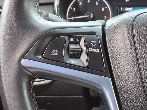 Used 2021 Buick Encore Preferred image 15