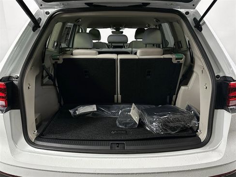 New 2026 Volkswagen Atlas SE image 16