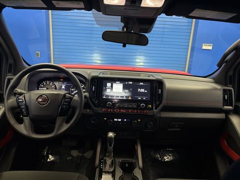 Used 2025 Nissan Frontier PRO-4X w/ Tow Package image 25