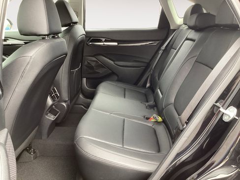 Used 2024 Kia Seltos EX FWD image 25