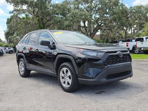 Used 2021 Toyota RAV4 LE FWD image 7