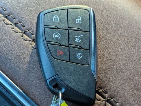 Used 2023 GMC Yukon XL Denali Ultimate image 31