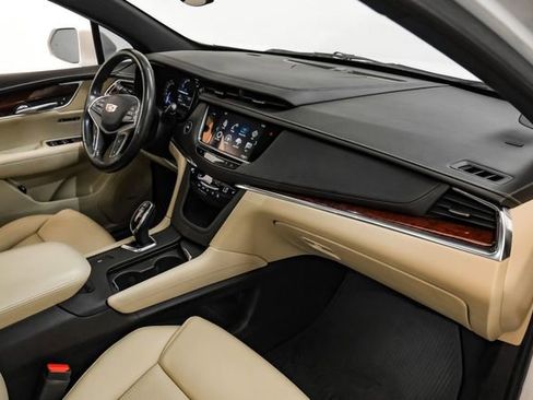 Used 2019 Cadillac XT5 Luxury FWD image 13