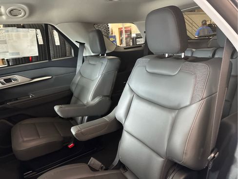 New 2026 Ford Explorer Active w/ Active Comfort Package AWD/4WD image 20