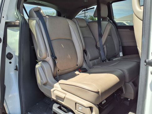 Used 2022 Honda Odyssey Elite image 14