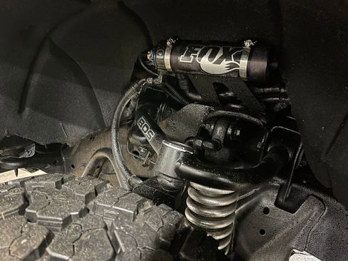 Used 2015 GMC Sierra 2500 Denali w/ Duramax Plus Package image 33