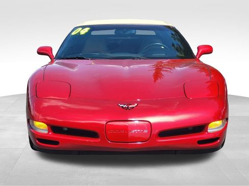 Used 2004 Chevrolet Corvette Convertible w/ Preferred Equipment Group RWD image 2