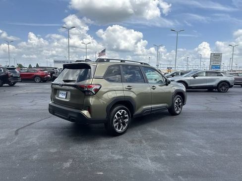 Certified 2026 Subaru Forester Premium AWD/4WD image 5