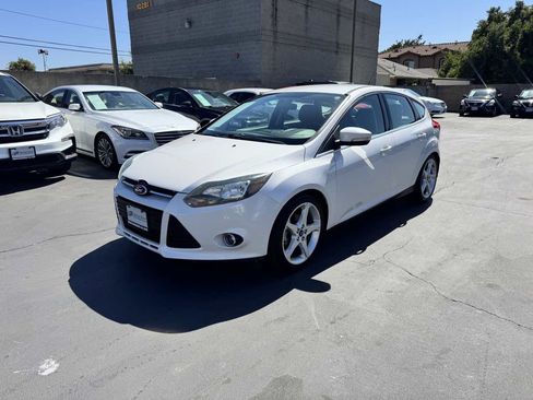 Used 2014 Ford Focus Titanium FWD image 13