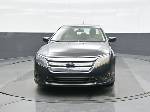Used 2010 Ford Fusion SE image 2