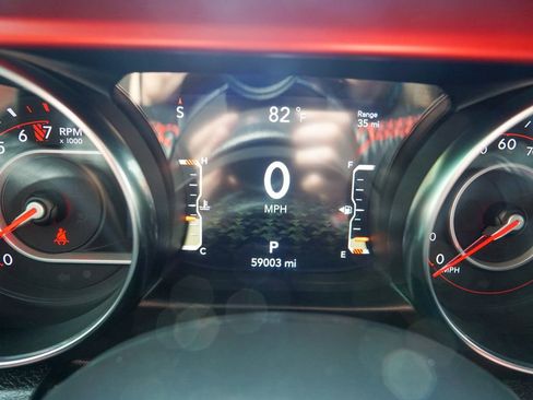 Used 2022 Jeep Wrangler Unlimited Rubicon w/ Xtreme Recon 35" Tire Package image 23