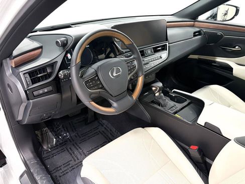 New 2025 Lexus ES 350 w/ Luxury Package image 5