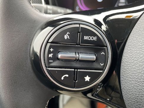 Used 2023 Kia Soul GT-Line image 16