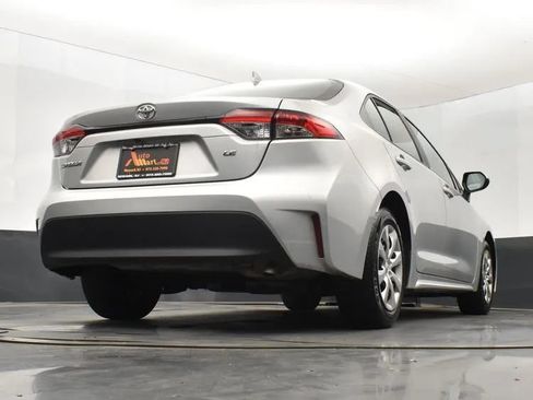 Used 2024 Toyota Corolla LE FWD image 13