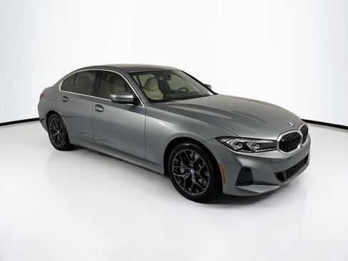 Used 2025 BMW 330i Sedan w/ Convenience Package RWD image 3